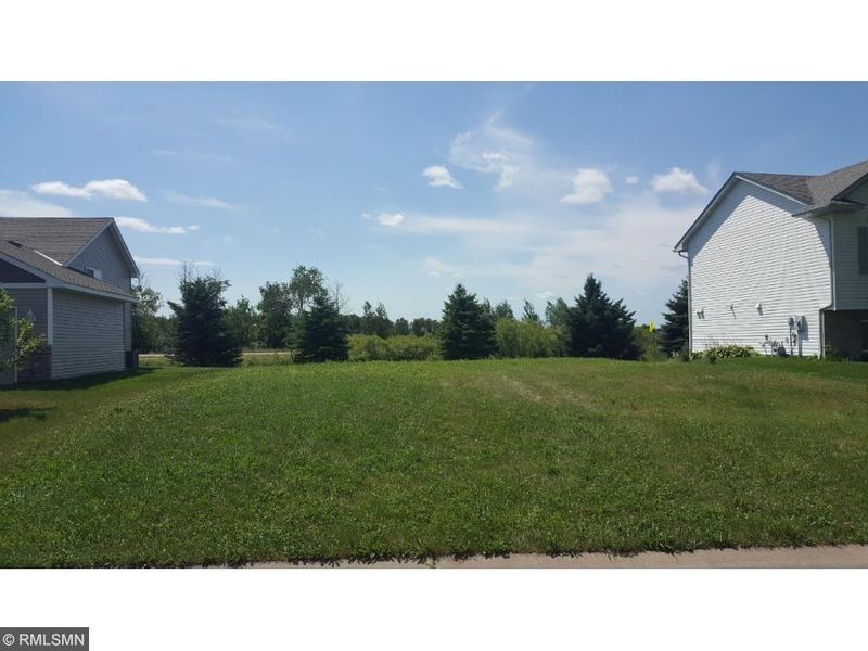 1007 Wendover St NE, Isanti, MN 55040