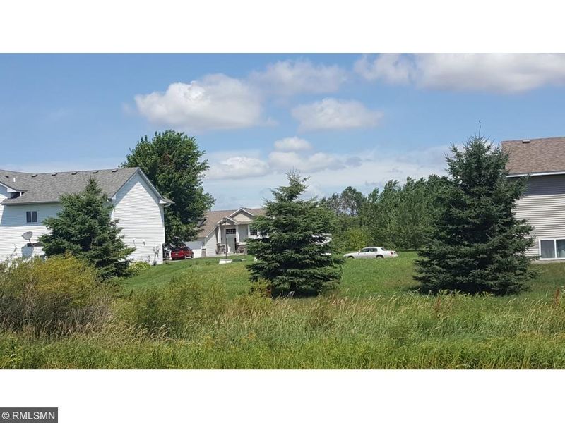 1007 Wendover St NE, Isanti, MN 55040