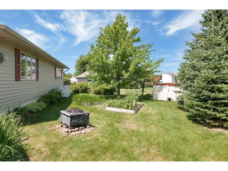 128 12th Ave SE, Saint Joseph, MN 56374