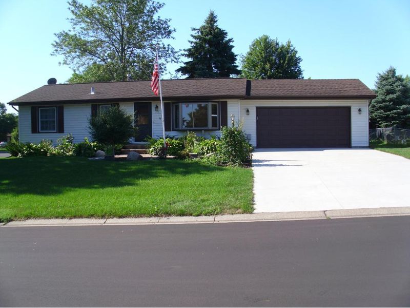 1970 11th Ave E, Shakopee, MN 55379