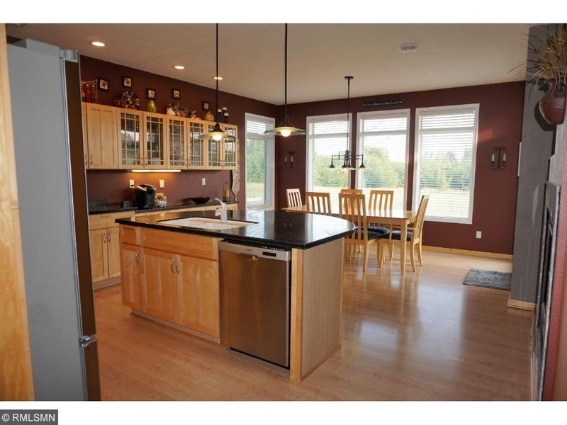 5222 Maple Grove Rd, Hermantown, MN 55811