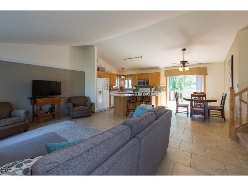 588 NW Antrim Cir NW, Saint Michael, MN 55376