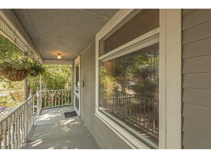 1611 6th St NE, Minneapolis, MN 55413