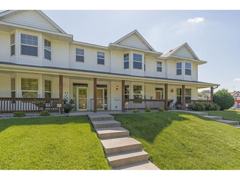 680 Orrin St, Saint Paul, MN 55102