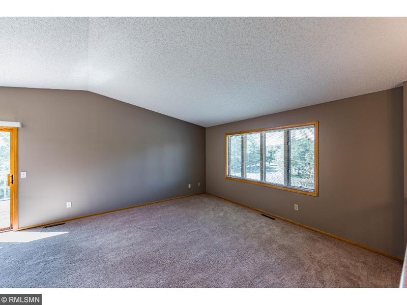 8860 Forestview Ln N, Maple Grove, MN 55369