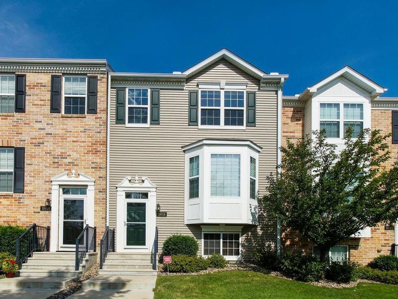10014 Liatris Ln, Eden Prairie, MN 55347