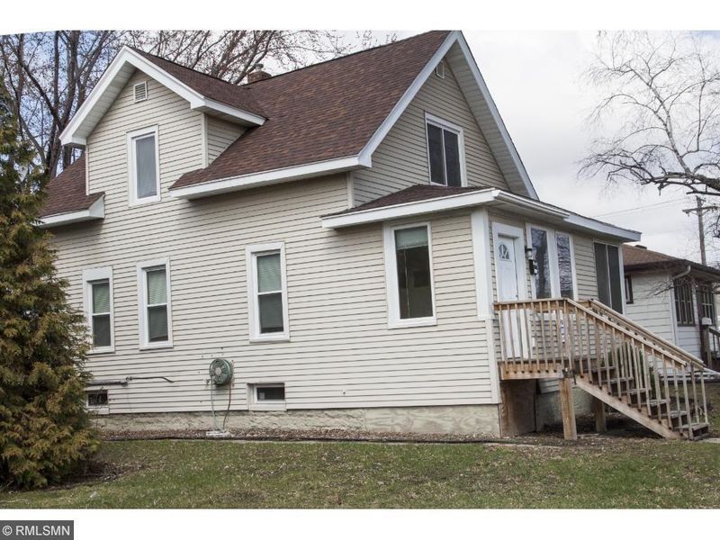 1097 24th Ave SE, Minneapolis, MN 55414