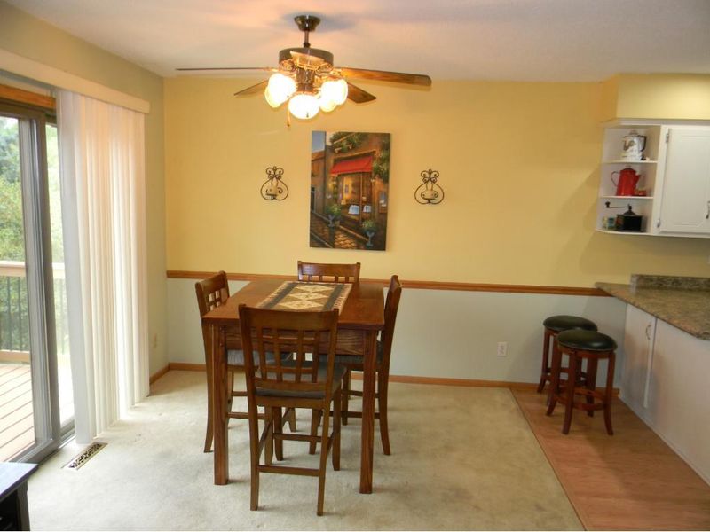 4200 Pebblebrook Dr, Bloomington, MN 55437