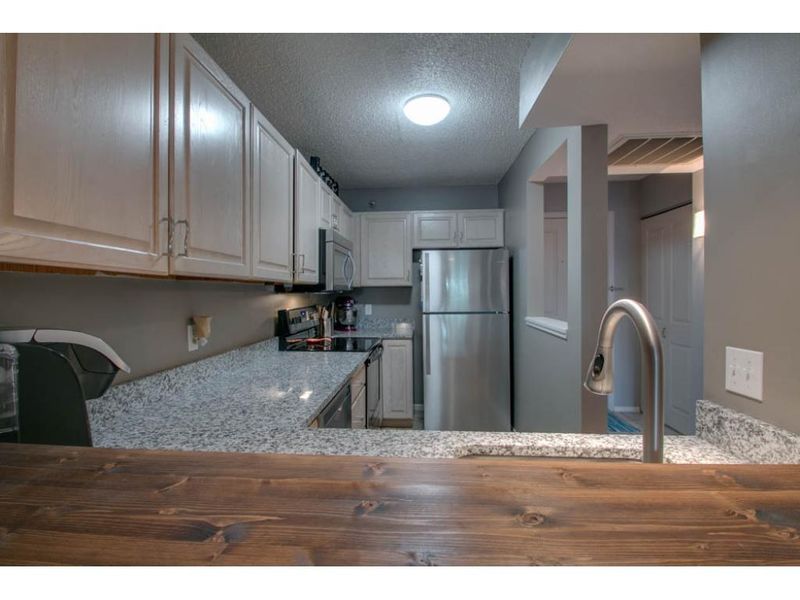 7520 Edinborough Way #2315, Edina, MN 55435