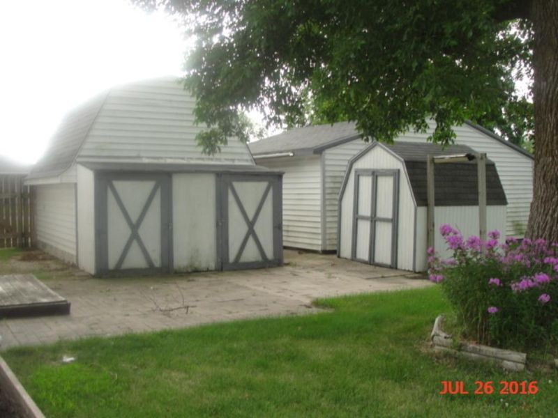 569 Washburn Ave, Belgrade, MN 56312