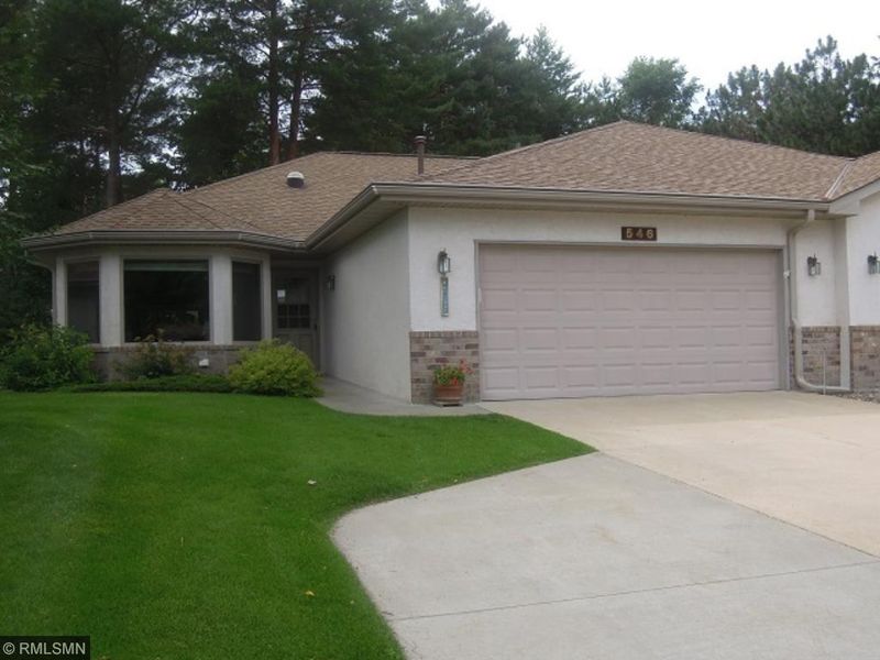 546 Timber Ct, Shakopee, MN 55379