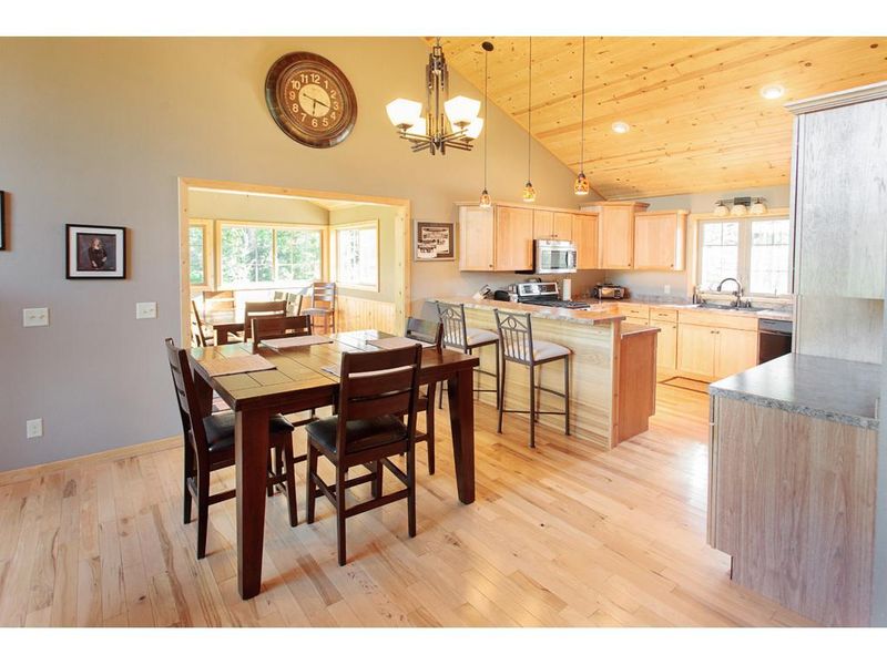 31395 Wildwood Ln, Breezy Point, MN 56472
