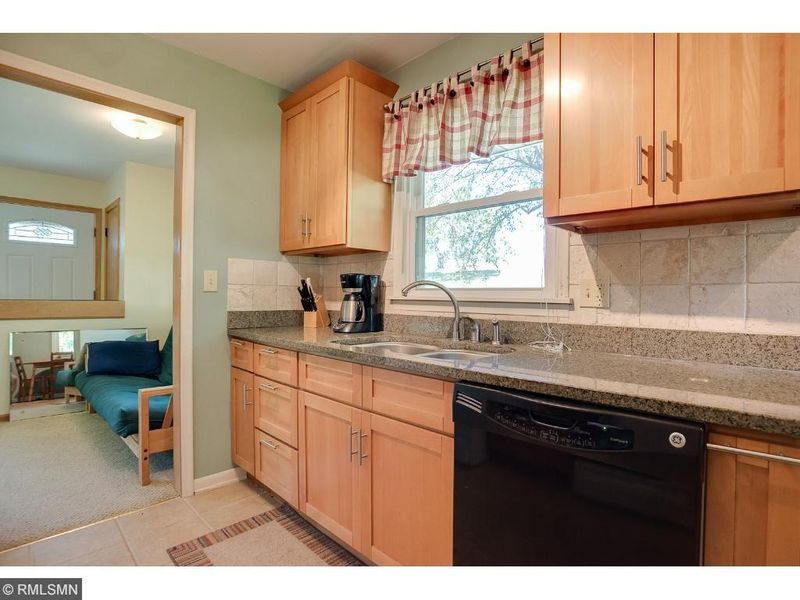 690 48th Ave NE, Columbia Heights, MN 55421