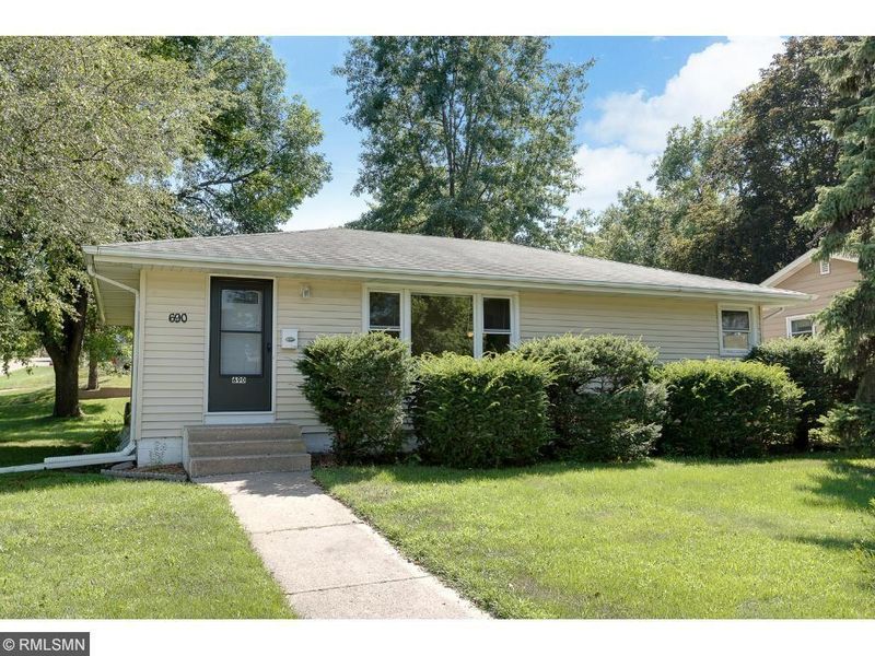 690 48th Ave NE, Columbia Heights, MN 55421