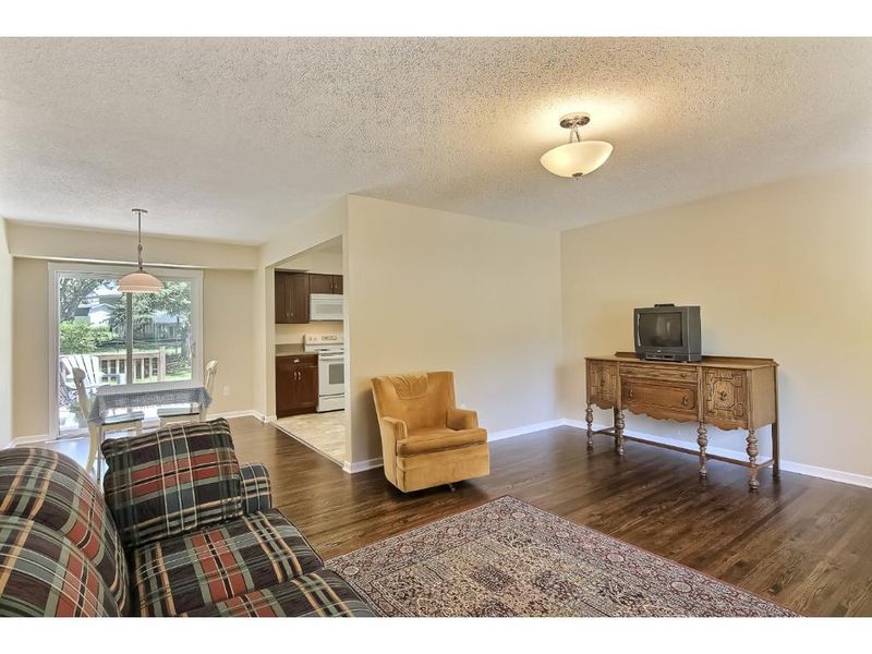 1831 Belland Ave, White Bear Lake, MN 55110