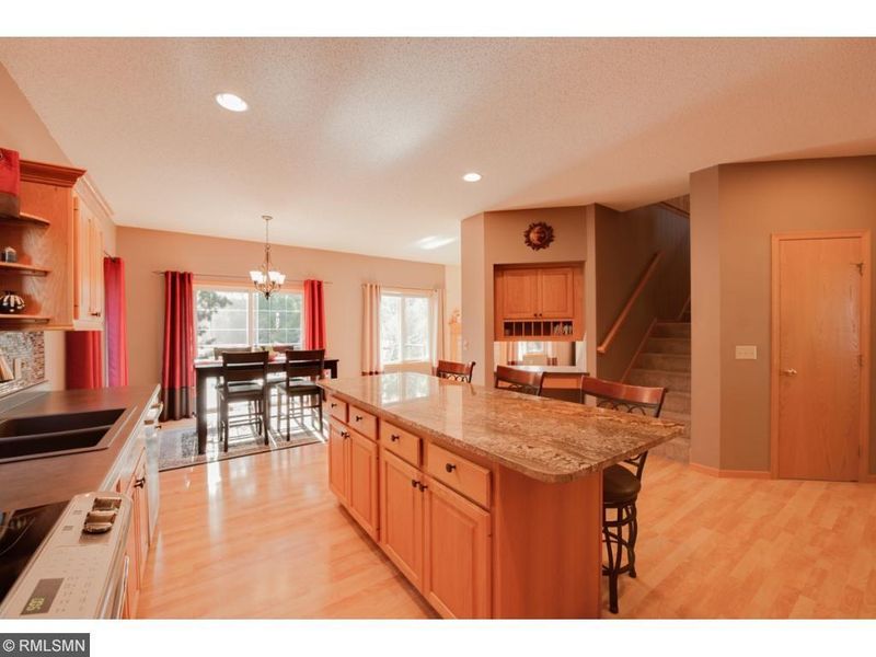 8601 Connelly Pl, Savage, MN 55378