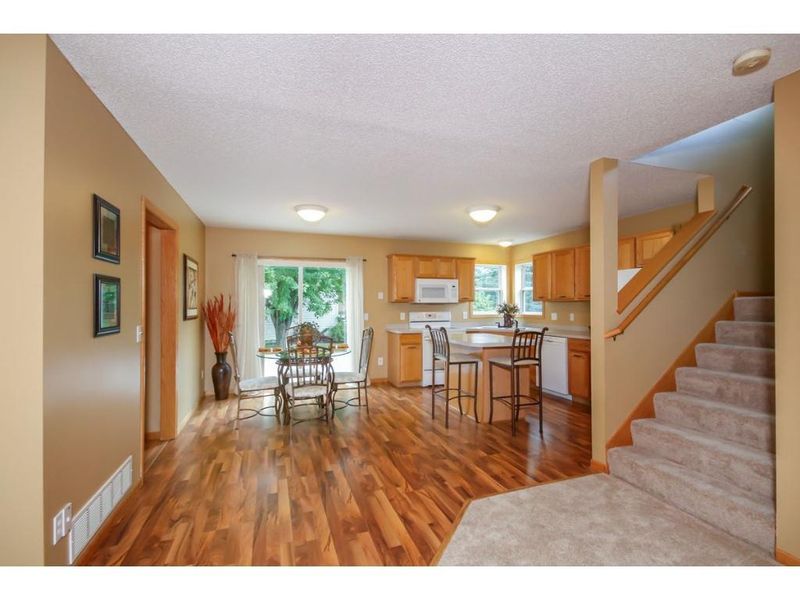 1701 Pond Ln, Waconia, MN 55387