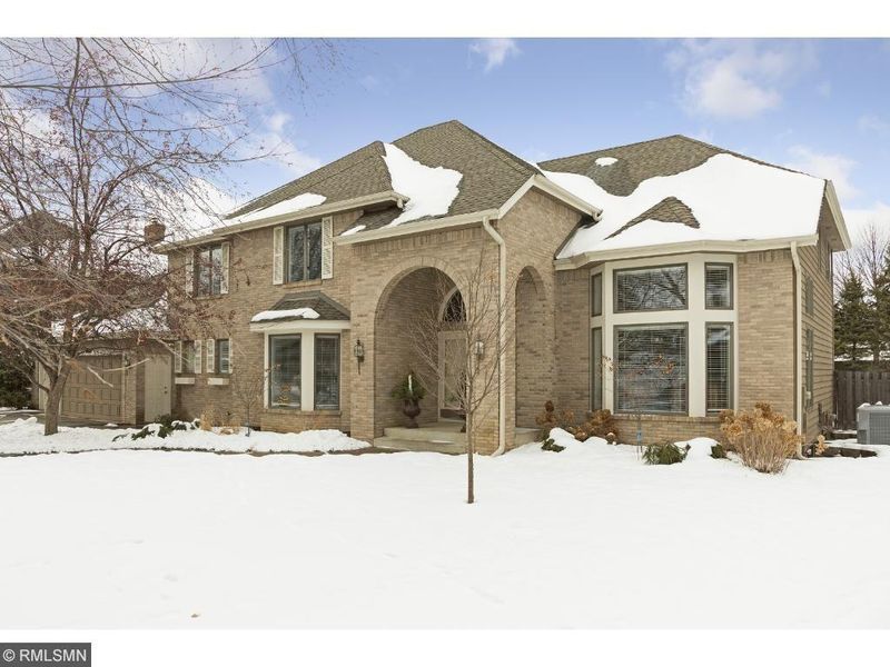 19830 Muirfield Cir, Excelsior, MN 55331