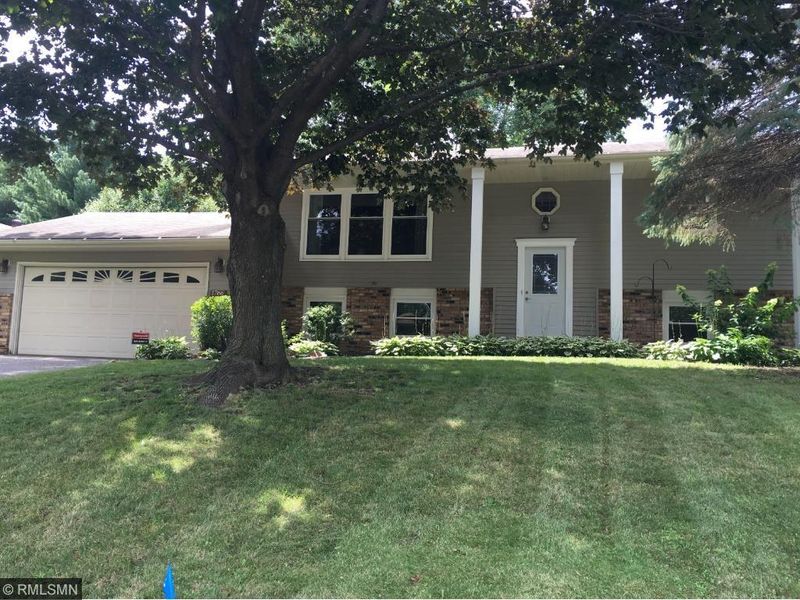 1766 17th Ave NW, New Brighton, MN 55112