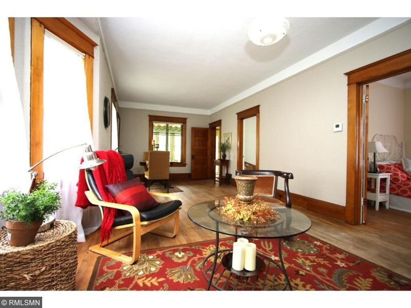 1262 Van Buren Ave, Saint Paul, MN 55104