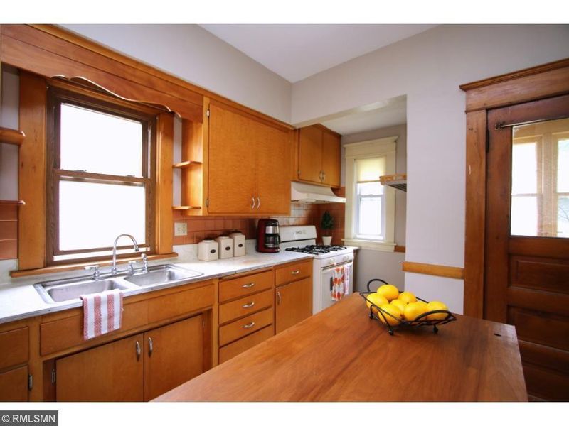 1262 Van Buren Ave, Saint Paul, MN 55104
