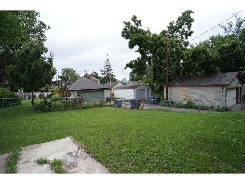 2116 Upton Ave N, Minneapolis, MN 55411