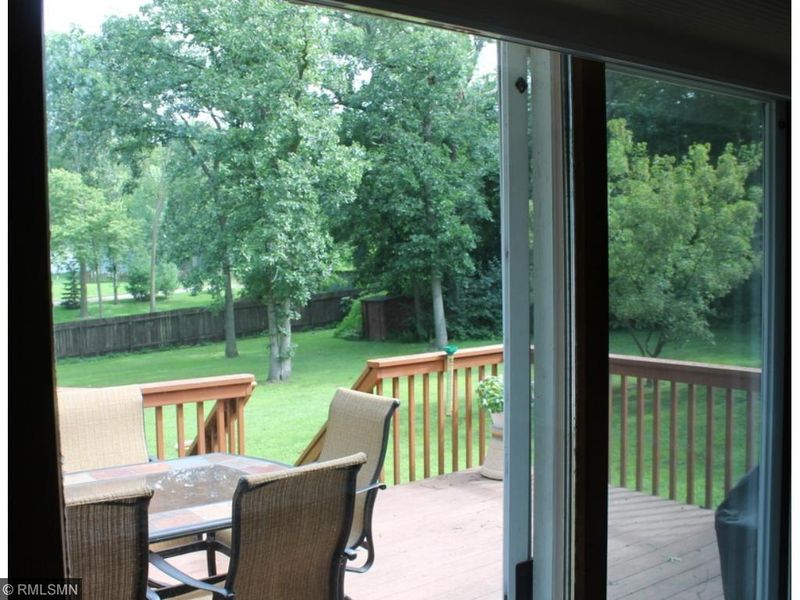 30382 Oak Ln, Cannon Falls, MN 55009