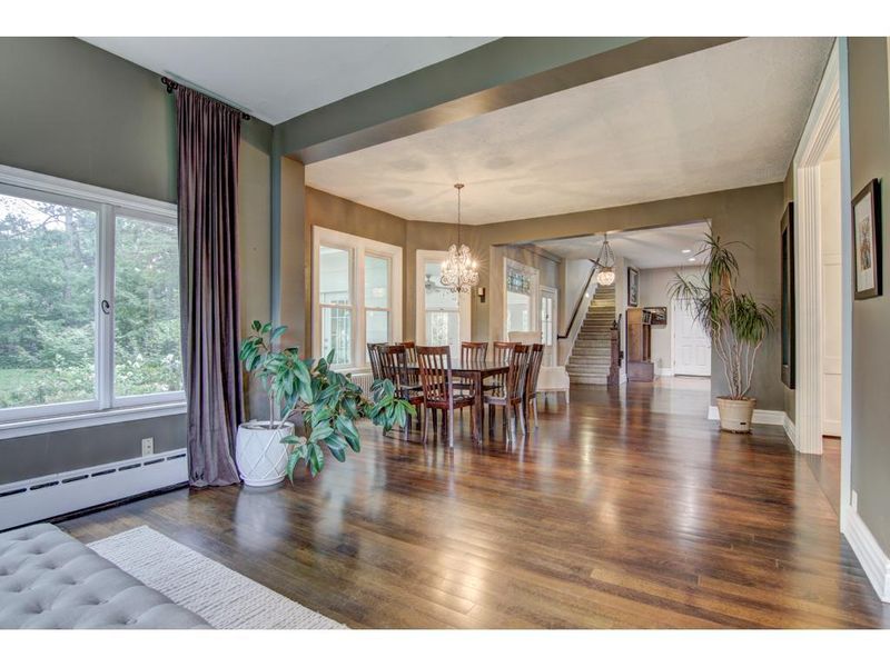 1220 Broadway St N, Stillwater, MN 55082