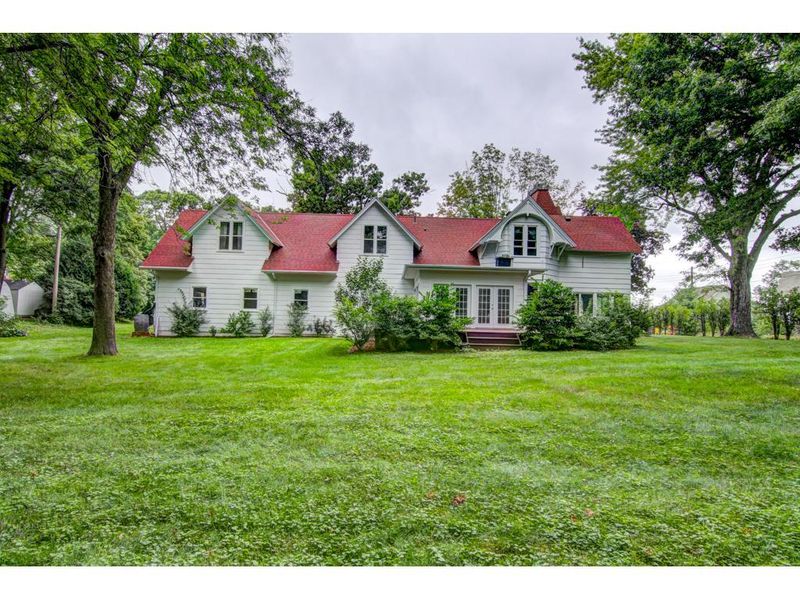 1220 Broadway St N, Stillwater, MN 55082