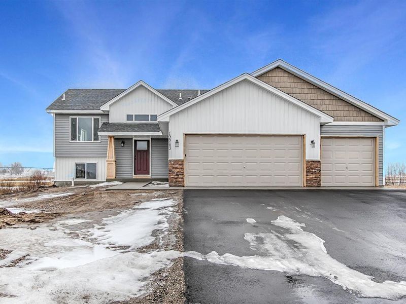 19263 Sanford Ave, Big Lake, MN 55309