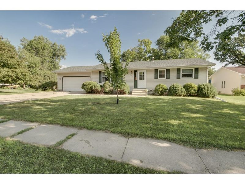 113 Hamilton Dr, River Falls, WI 54022