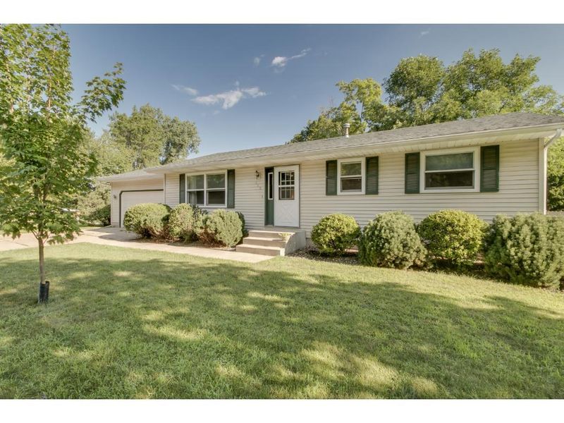 113 Hamilton Dr, River Falls, WI 54022