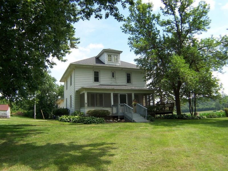 31192 Langhans Rd, Red Wing, MN 55066