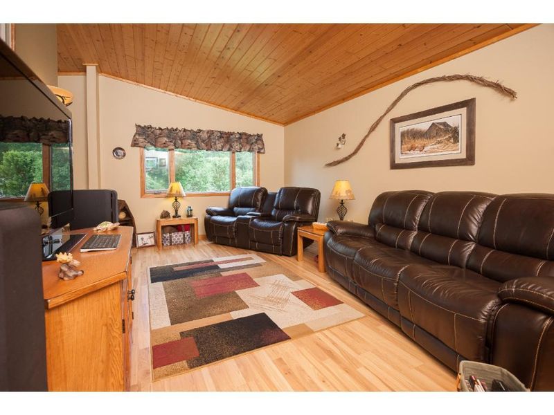 412 Thye Trl, Dresser, WI 54009