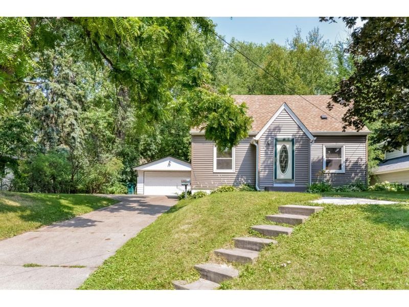 3939 Hayes St NE, Columbia Heights, MN 55421