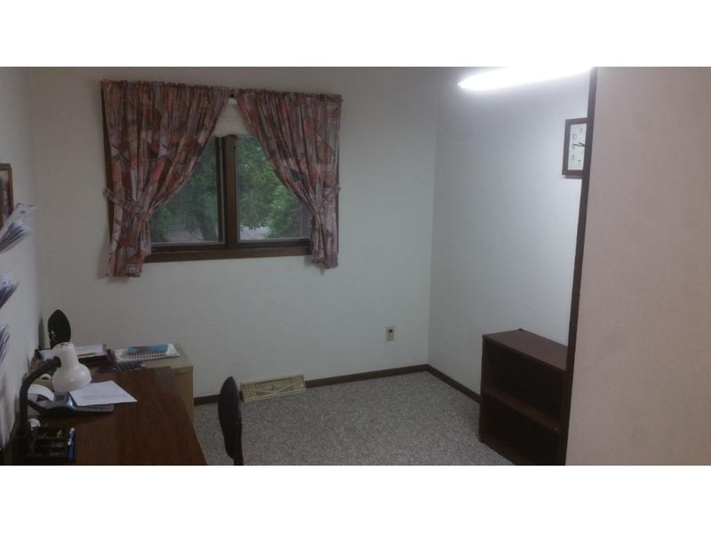 205 1st St NE, Bertha, MN 56437