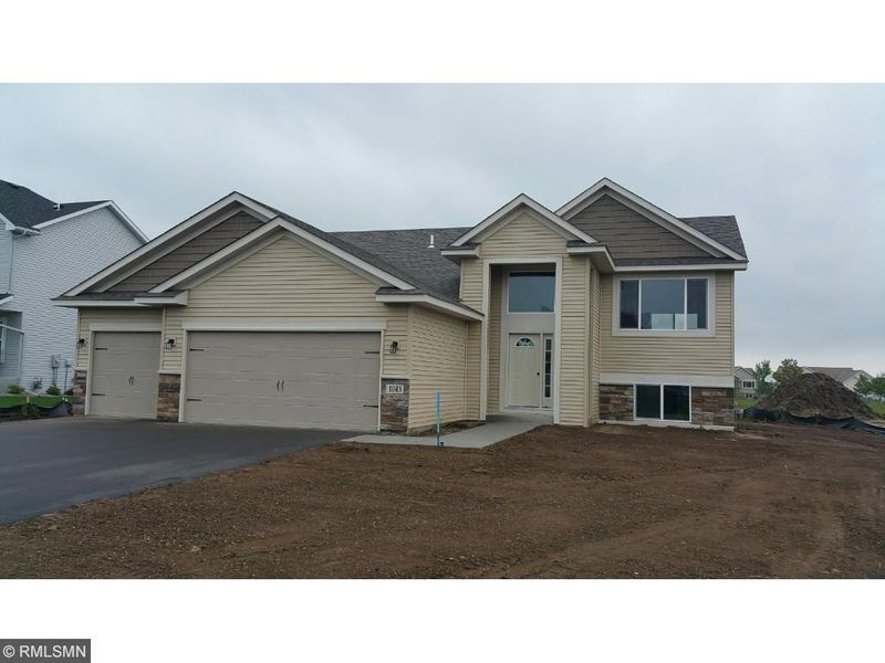 1043 Emerald St NE, Hanover, MN 55341