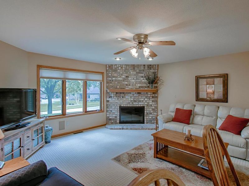 11120 57th Ave N, Plymouth, MN 55442
