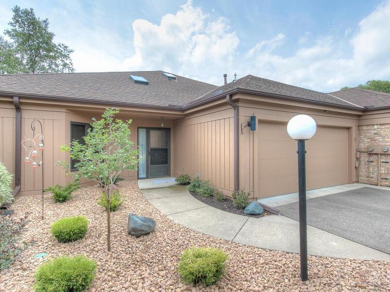 11120 57th Ave N, Plymouth, MN 55442