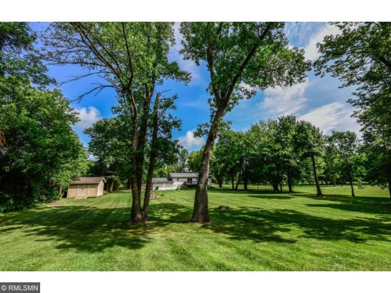 6870 240th St E, Hampton, MN 55031