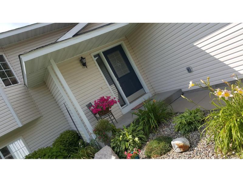 217 14th Ave NE, Buffalo, MN 55313