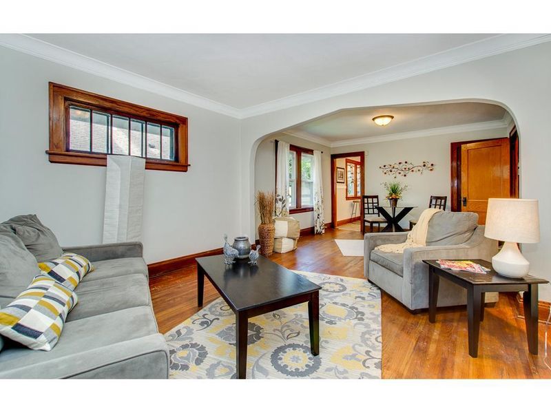 1185 6th St E, Saint Paul, MN 55106