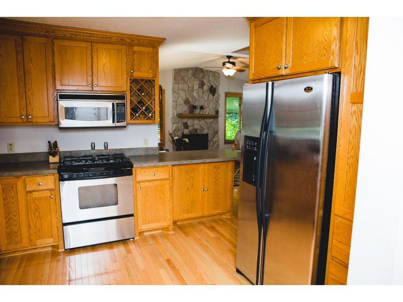 4732 Erickson Dr, New Hope, MN 55428