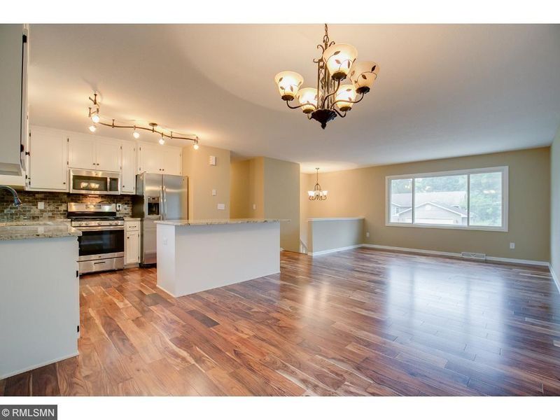 2156 Noble Ln, Mound, MN 55364