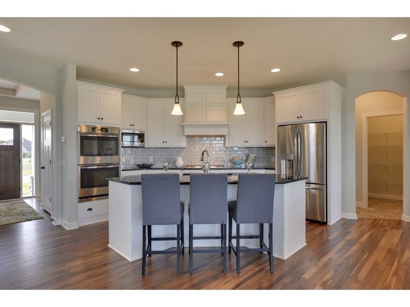 331 Riverside Cir, Anoka, MN 55303