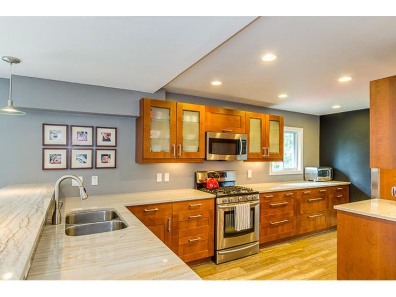 5033 Benton Ave, Edina, MN 55436