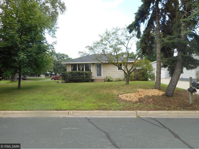 35 97th Ln NE, Blaine, MN 55434
