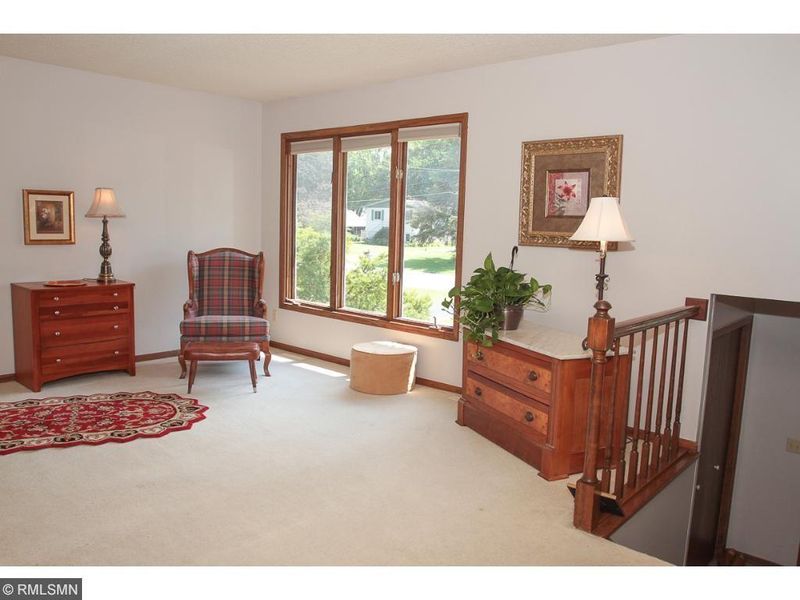 5706 Main St W, Maple Plain, MN 55359