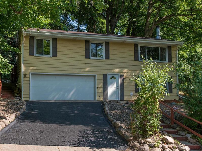 4828 Lanark Rd, Mound, MN 55364