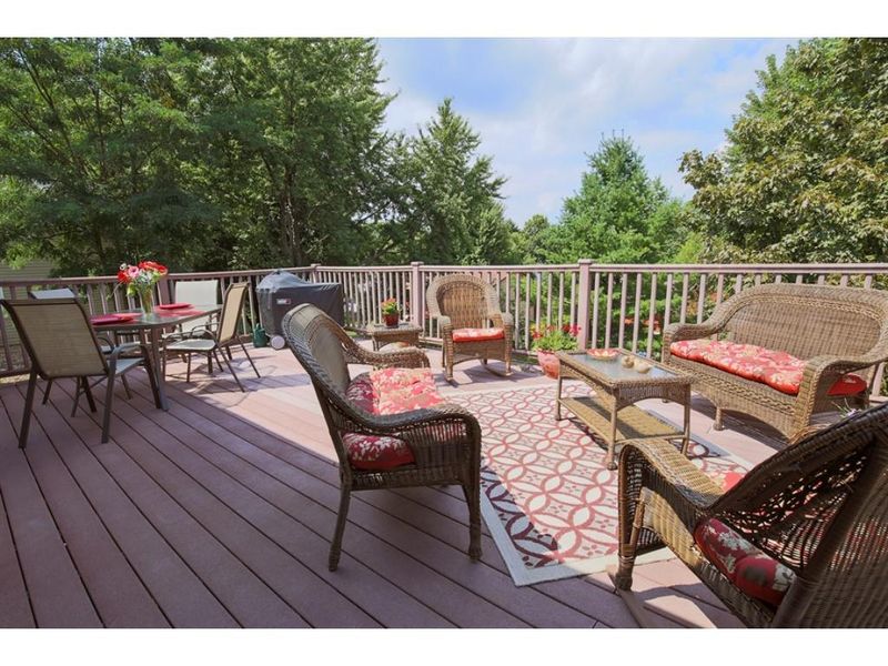 165 Wendy Ct, Shoreview, MN 55126